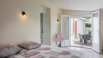 3 chambres, fer et planche Ă repasser, Wi-Fi gratuit, draps fournis