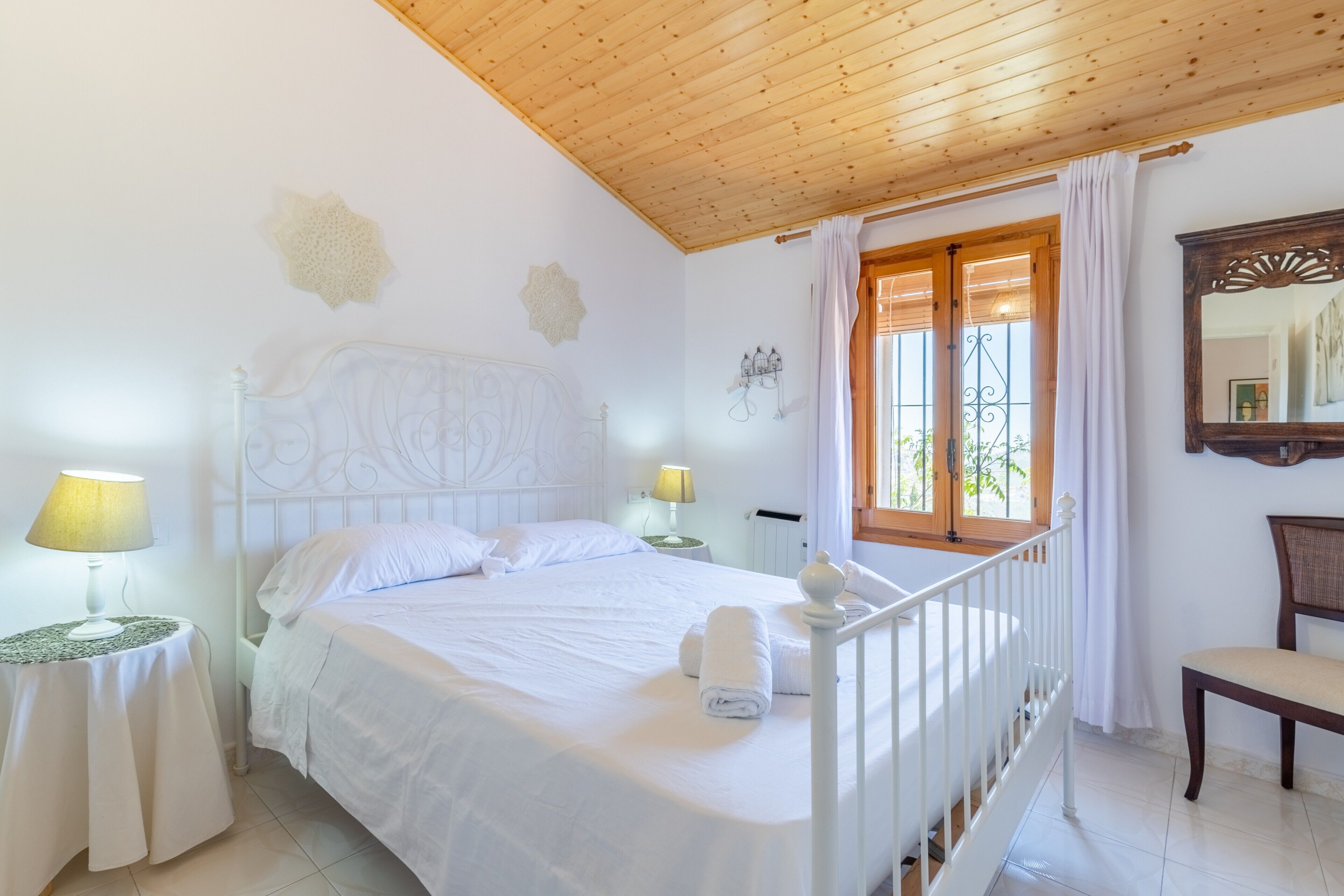 7 slaapkamers, een strijkplank/strijkijzer, gratis wifi, beddengoed