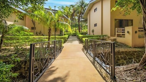 Property grounds - Ocotal Beach House - Family Friendly & Only a Block To The Beach! (Ocotal)