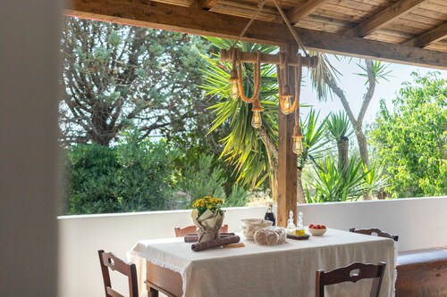 Country House 'A Look Salento' with Private Terrace, Wi-Fi and Air Conditioning