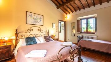 2 間睡房、熨斗/熨衫板、免費 Wi-Fi、床單