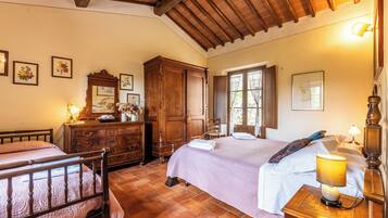 2 chambres, fer et planche Ă repasser, Wi-Fi gratuit, draps fournis