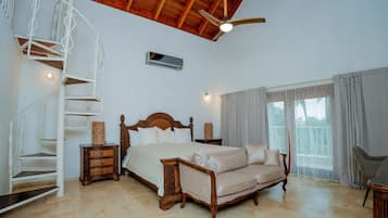 7 bedrooms, desk, iron/ironing board, free WiFi