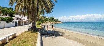 Holiday Home 'Casa Maladroxia' with Shared Terrace and Air Conditioning