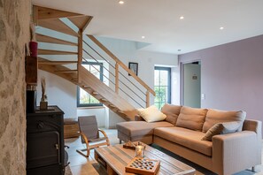 Tv, pejs, bordtennisbord