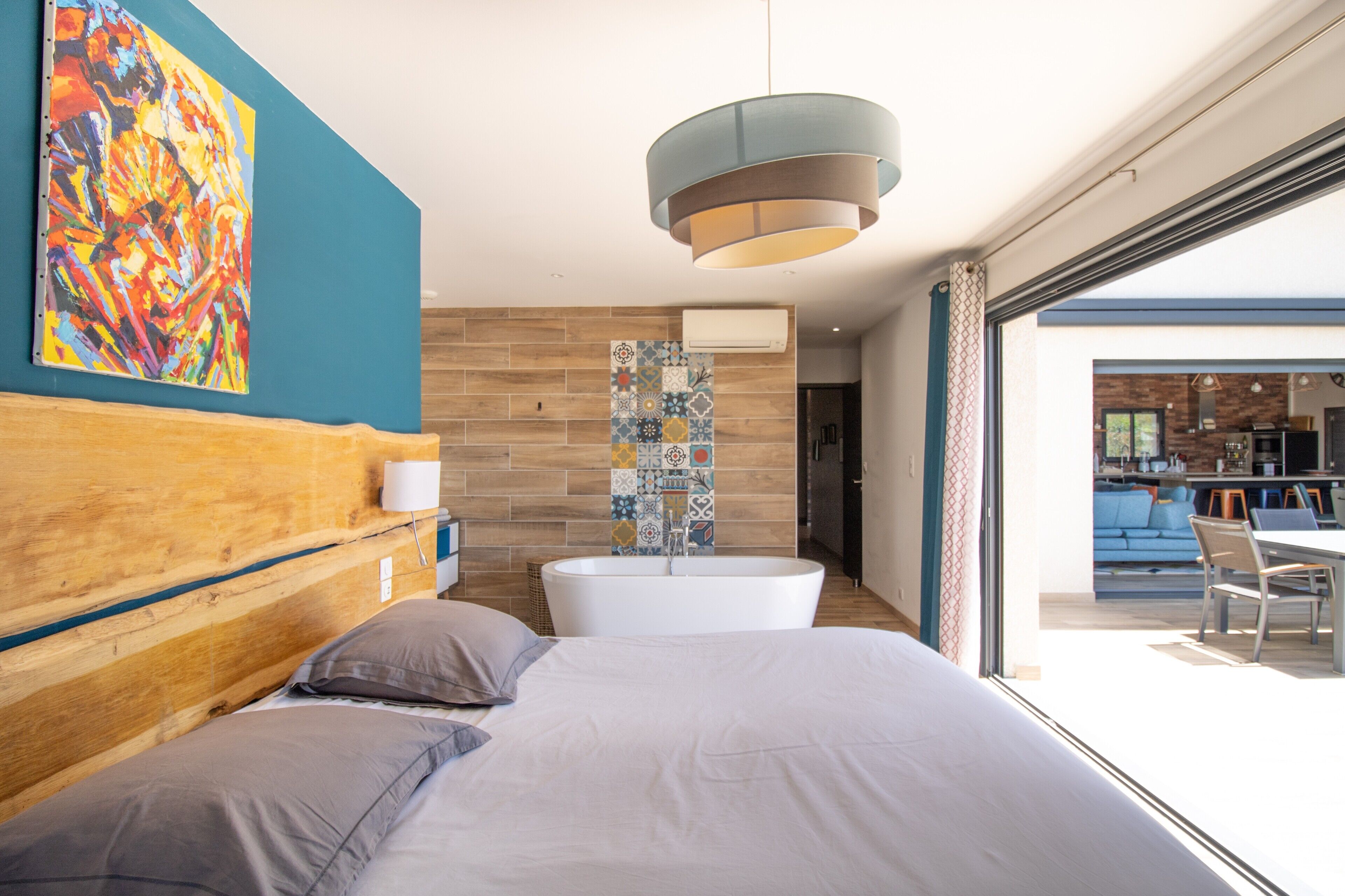3 habitaciones, tabla de planchar con plancha y wifi gratis 