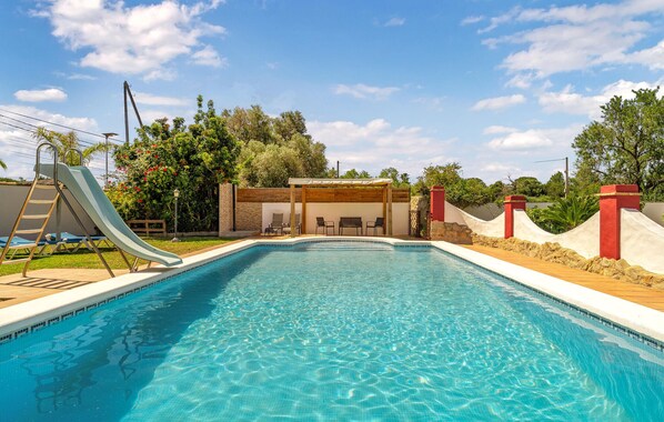 Pool - Nice home in Chiclana de la Fronter (Chiclana de la Fronter)