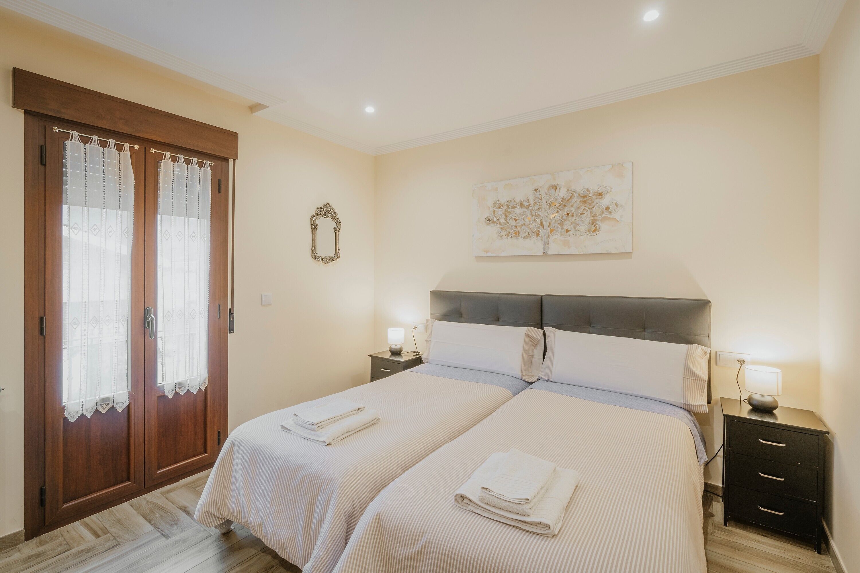 5 dormitorios, wifi gratis, ropa de cama