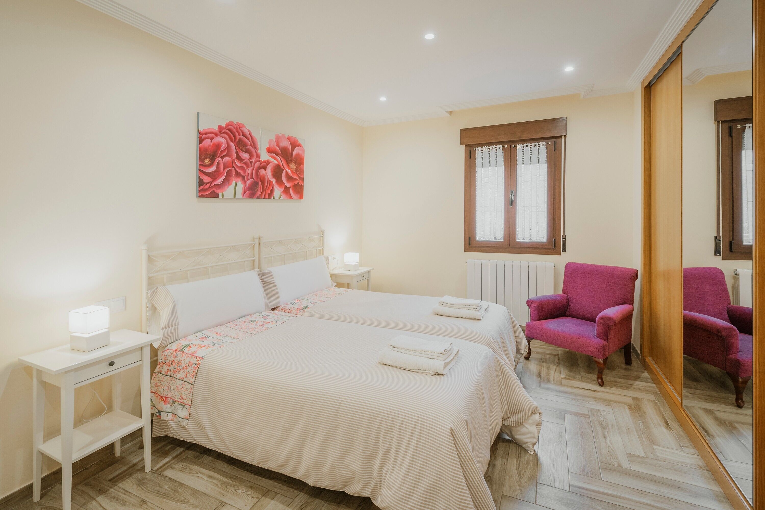 5 bedrooms, free WiFi, bed sheets
