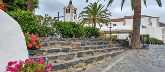 Vacation Home 'La Casilleta' with Mountain View, Wi-Fi and Air Conditioning