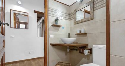 Vacation Home 'La Casilleta' with Mountain View, Wi-Fi and Air Conditioning