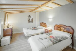 6 chambres, fer et planche à repasser, Wi-Fi gratuit, draps fournis