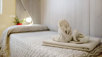 2 chambres, fer et planche Ă repasser, Wi-Fi gratuit, draps fournis