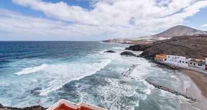 Holiday Apartment 'Siempreviva' with Shared Pool and Wi-Fi