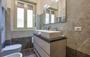 シャワー、ヘアドライヤー