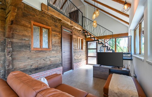 3 bedroom stunning home in Mace