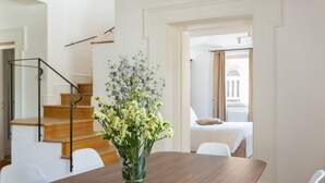 4 chambres, fer et planche à repasser, Wi-Fi, draps fournis