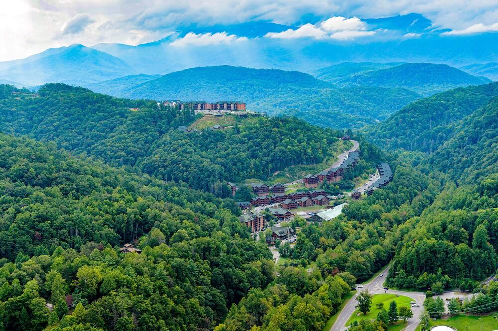 Beautiful Location!! Westgate Smoky Mountain Resort and Waterpark