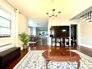 Smart-tv, videospelletjes, boeken en een computerscherm