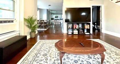 Urban Retreat:WFH-Friendly Haven Outside of Boston