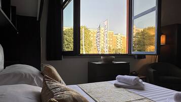 1 camera, una scrivania, ferro/asse da stiro, Wi-Fi gratuito