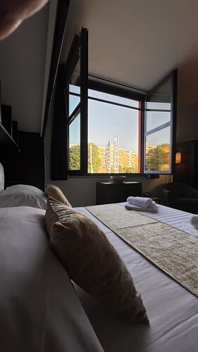 Milano nuovo appartamento tranquillo e ben collegato.