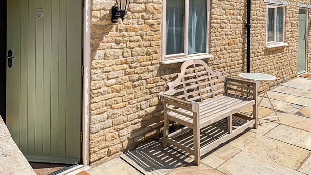 Terrace/patio - Lily Pad 5 - UK43913 (Nassington, near Stamford)