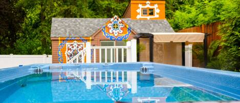 Piscine extérieure, piscine chauffée