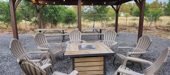 Family Friendly, Air Hockey, Sleeps 14, Fire Pit