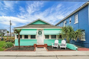 Familie-småhus, 3 soverom, ikke-røyk, ved stranden | Individuelt dekorert, blendingsgardiner og wi-fi (inkludert)