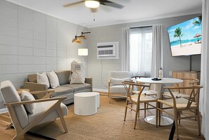 Decoración personalizada, cortinas blackout y wifi gratis