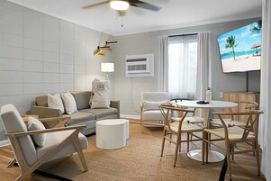 Comfort Suite, 1 Queen Bed with Sofa bed, Non Smoking, Kitchen | Individually decorated, blackout drapes, free WiFi