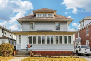 Exterior - Unit 2 at Oilgate at Oakdale (Akron)