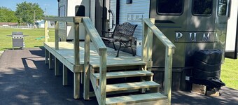 Luxury Camper With All The Amenities!