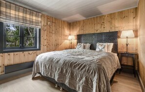 4 Schlafzimmer, Reisekinderbett, Bettwäsche