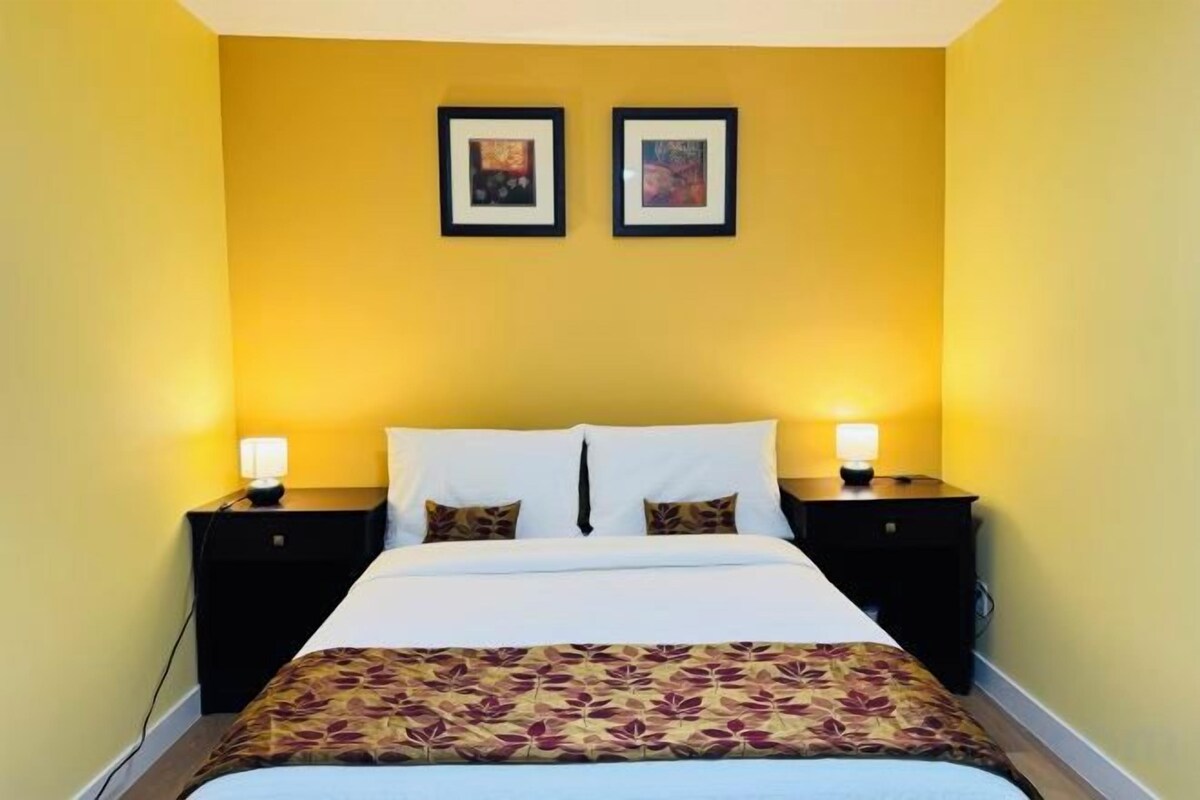 Blackout drapes, WiFi (free), individually decorated