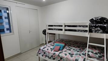 1 bedroom, WiFi, bed sheets
