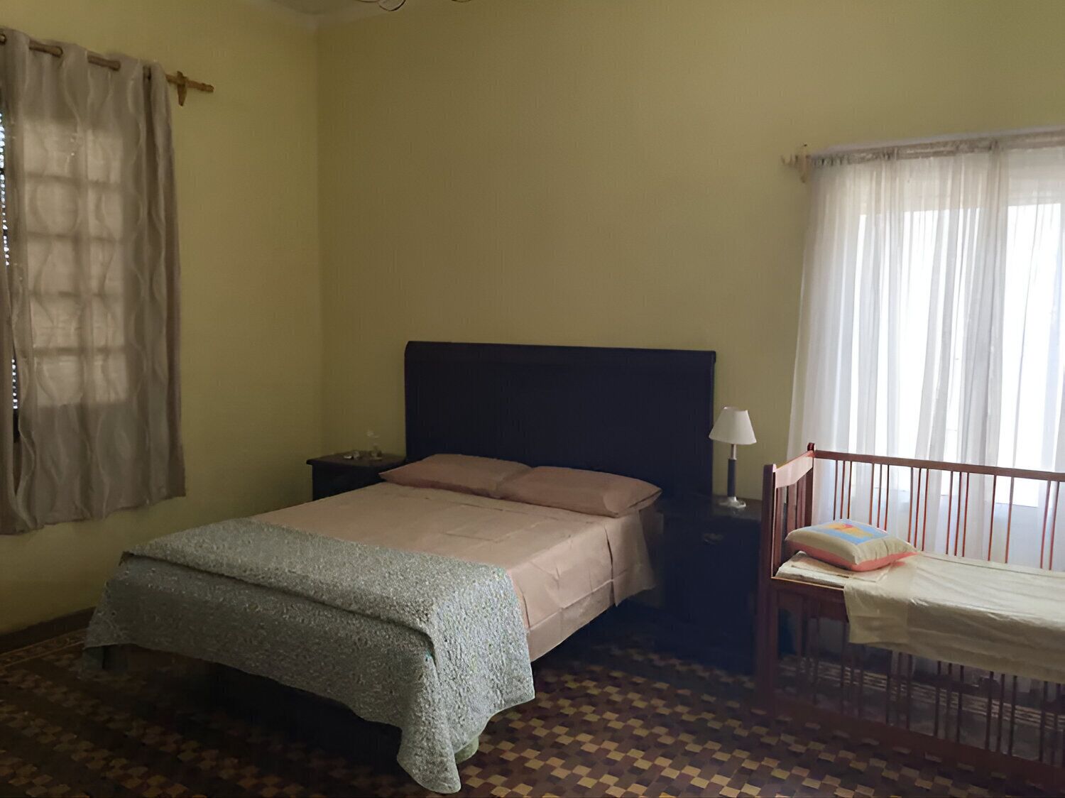 3 chambres, bureau, lit parapluie, Wi-Fi