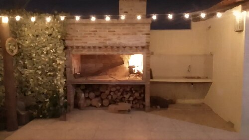 Casa con piscina para 8 personas.