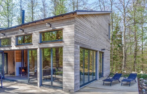 Awesome home in Arkelstorp with sauna
