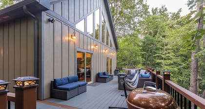 6BR ¦ 5 King Beds ¦ Bunk Room with 2 Bunks ¦ 8 Bathrooms ¦ Platinum Pool Pass!