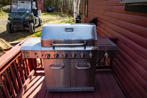 Property grounds - Lakeside Lodge with stunning views! (Rockwood)