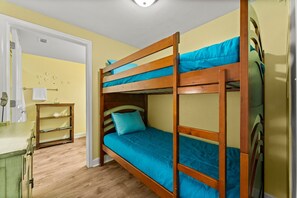 1 dormitorio, tabla de planchar con plancha, wifi gratis y ropa de cama