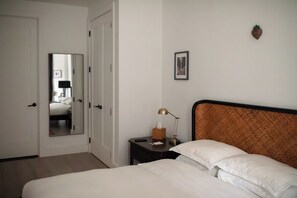 2 sovrum, skrivbord, wi-fi och sängkläder