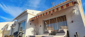 10 minutes to the beach! Double room with pool view in quiet B&B Costa Blanca