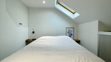 BĂŒgeleisen/BĂŒgelbrett, kostenloses WLAN, BettwĂ€sche