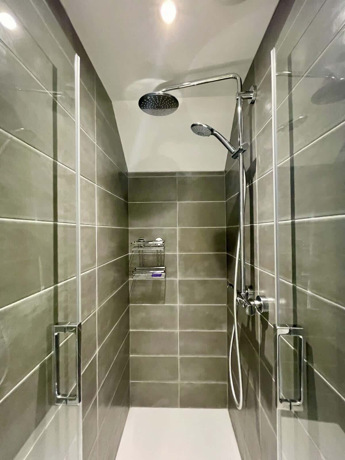 Shower, hair dryer, shampoo
