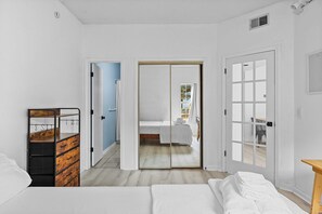 2 chambres, bureau, fer et planche à repasser, Wi-Fi gratuit