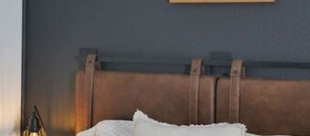 Charming Ybor Micro Unit. Steps from 7th Ave. #7