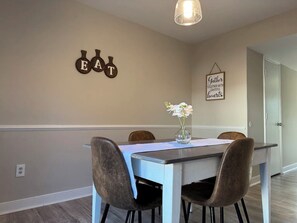 Dining - Family Friendly - Cozy RVA Haven (Richmond)